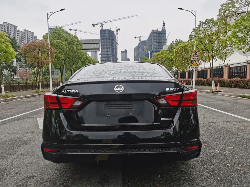 NISSAN TEANA 2019