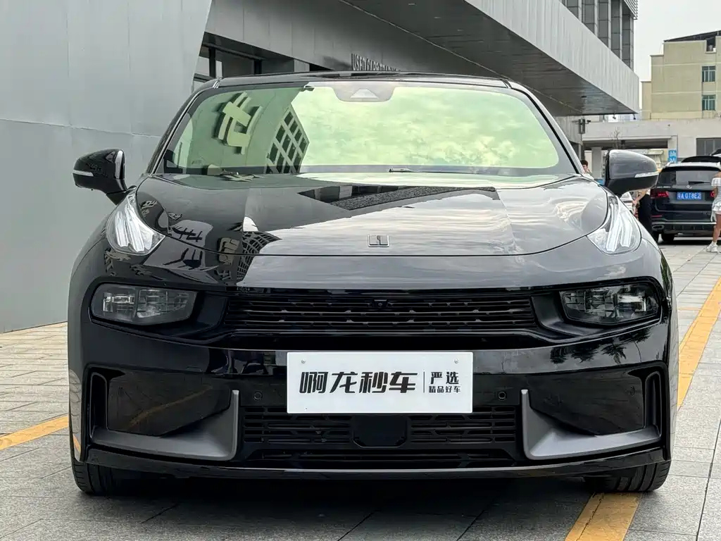 LYNK&CO 03 2021