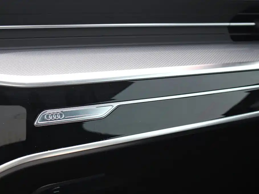 AUDI A6L 2021