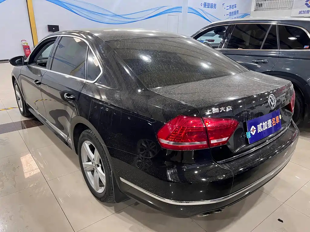 VOLKSWAGEN PASSAT 2015