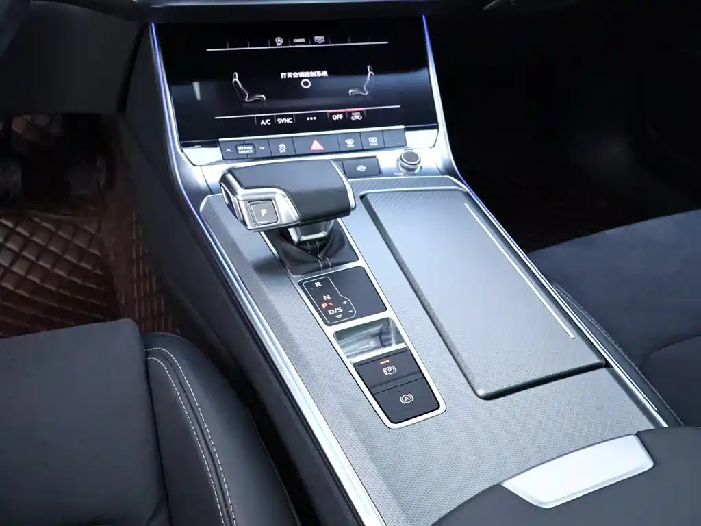 AUDI A7L 2023