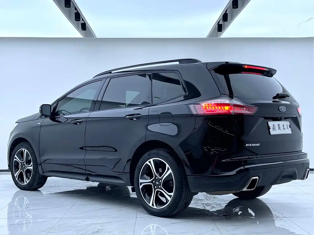 FORD EDGE 2019