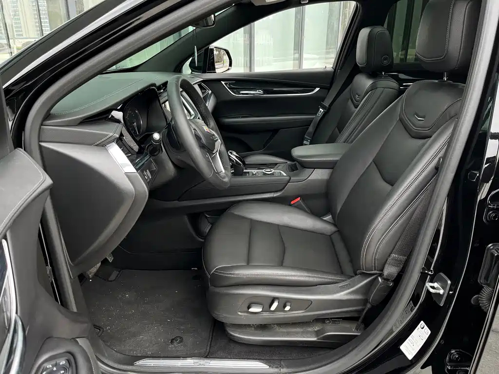 CADILLAC XT5 2021