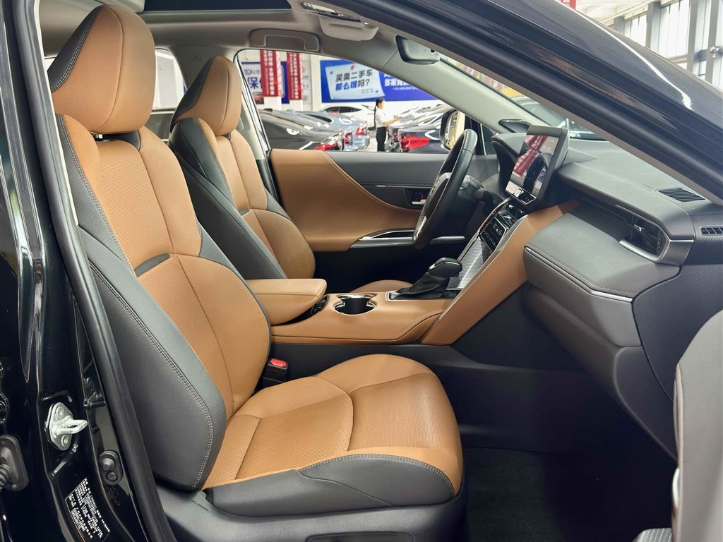 TOYOTA VENZA 2023