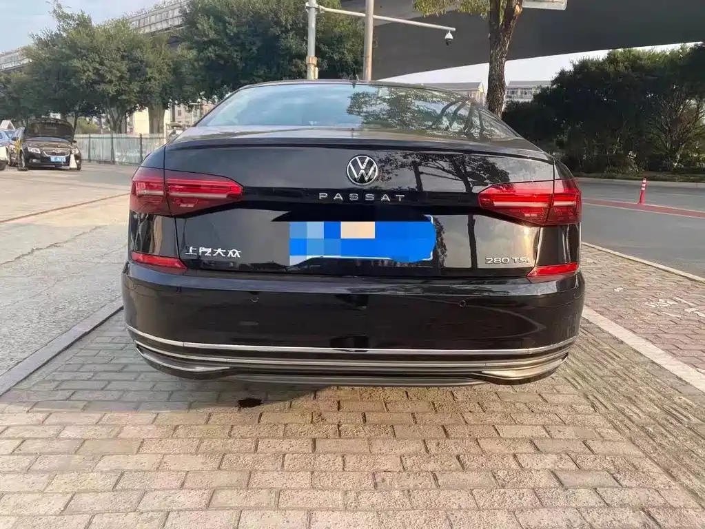 VOLKSWAGEN PASSAT 2021