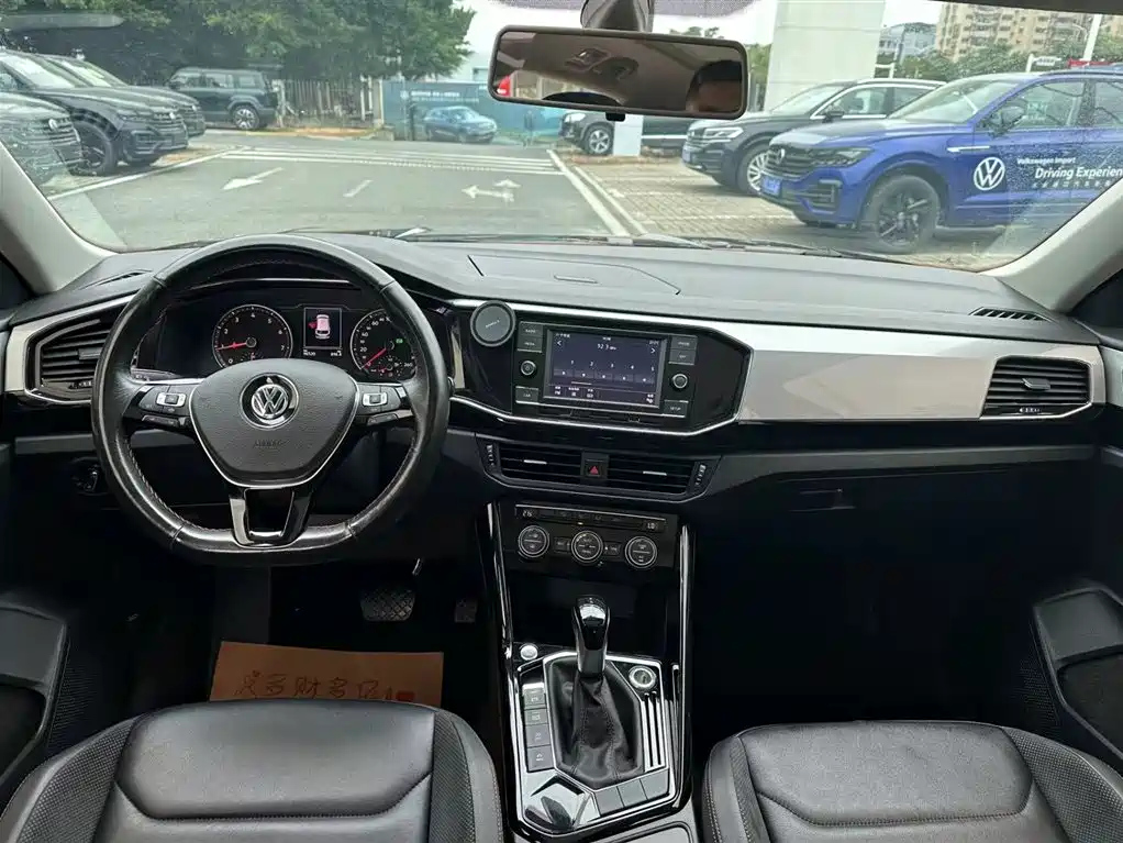 VOLKSWAGEN TAYRON 2020