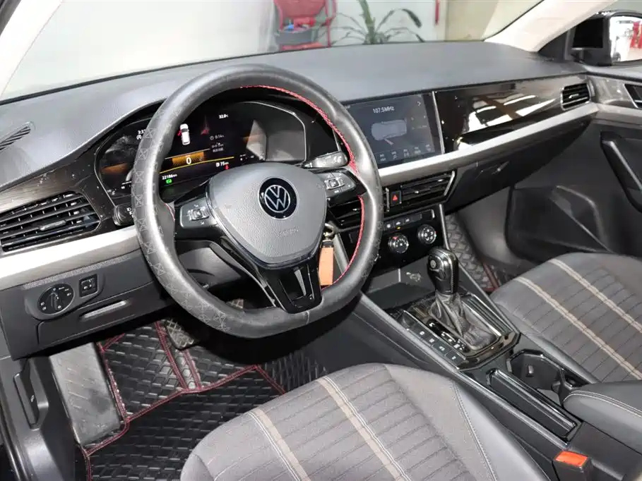 VOLKSWAGEN LAVIDA 2022