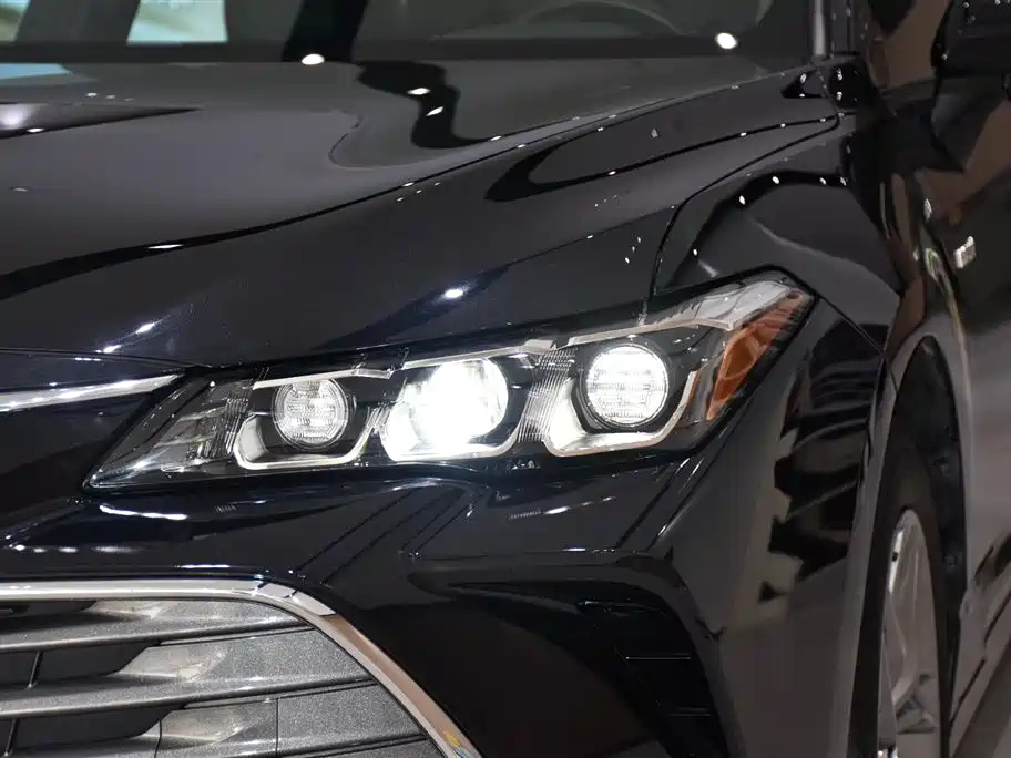 TOYOTA AVALON 2022