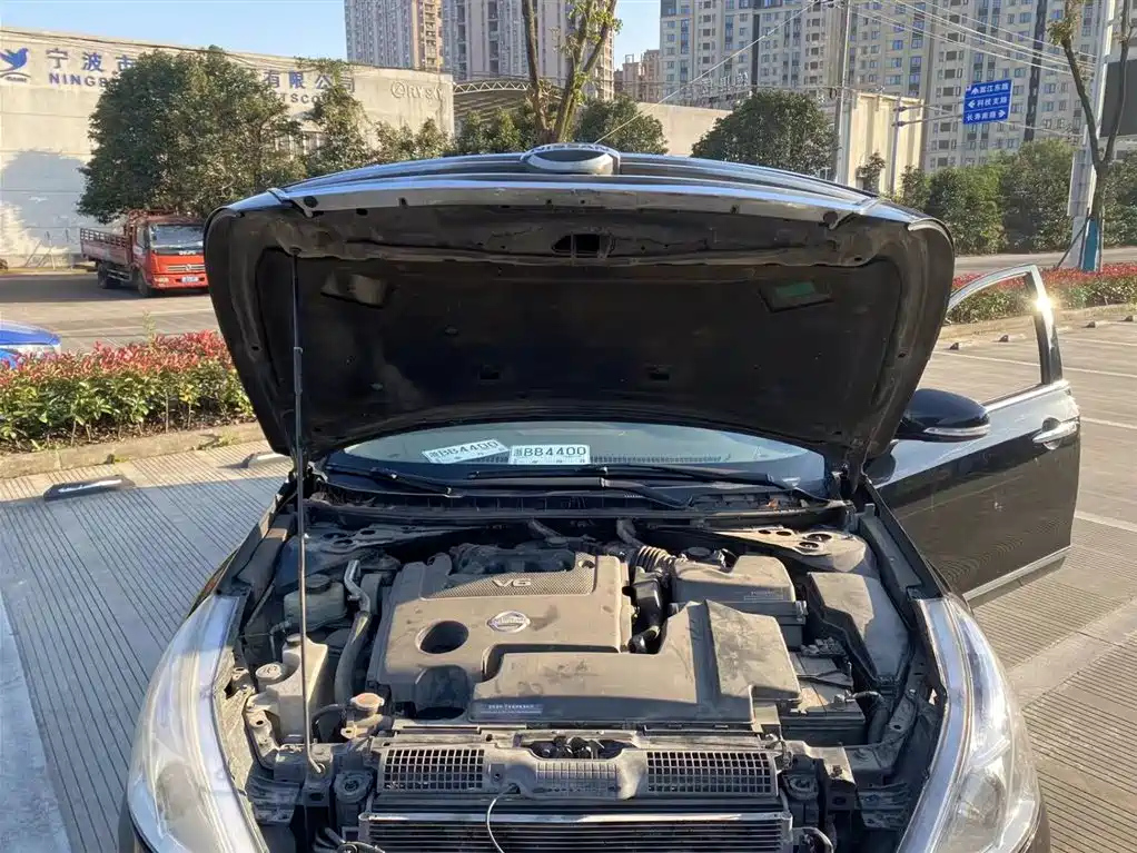 NISSAN TEANA 2009