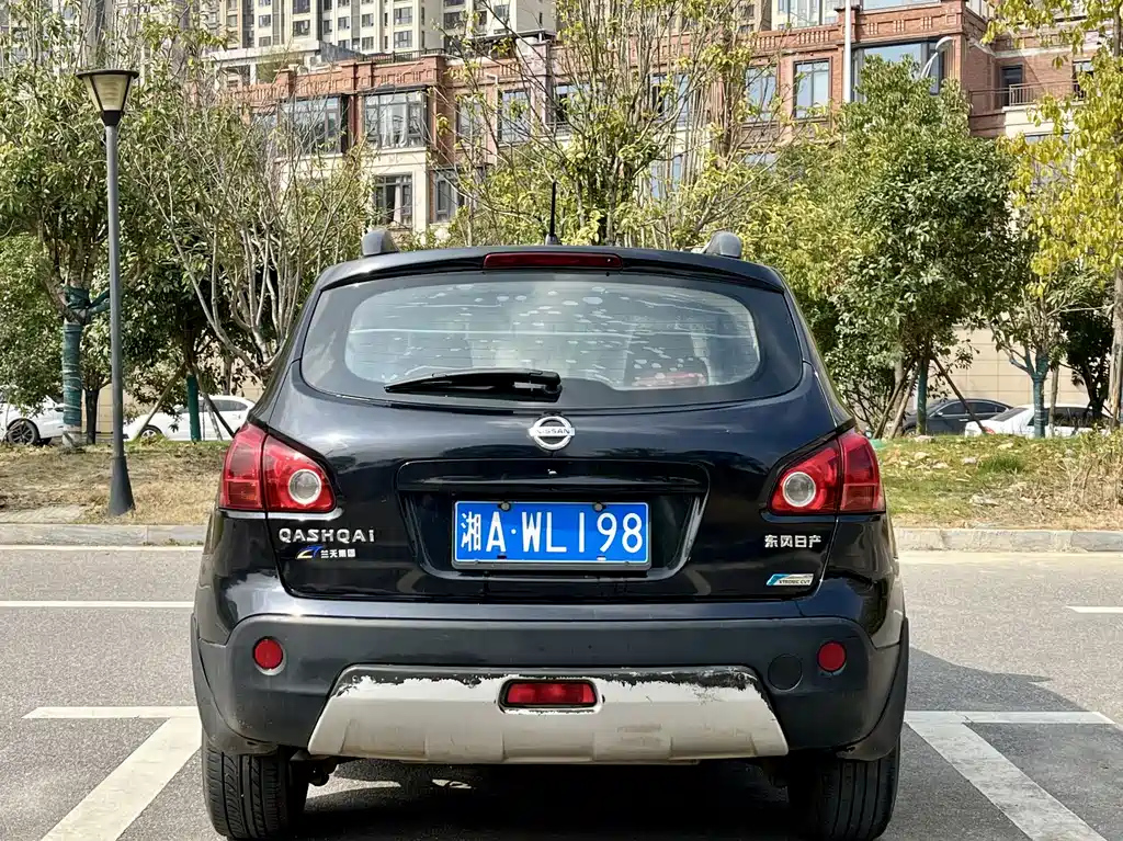 NISSAN QASHQAI 2014