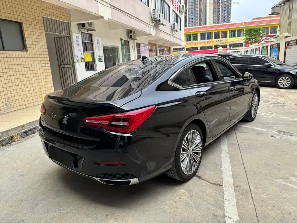HONGQI H5 2022