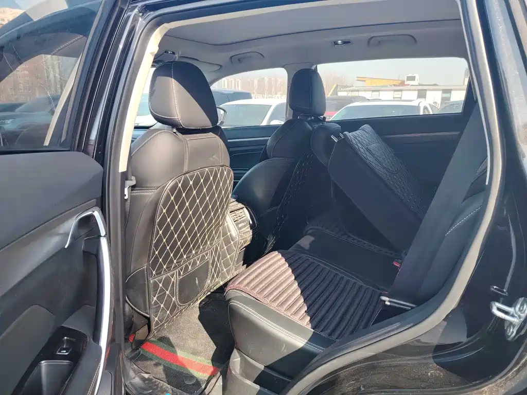 GEELY AUTO BOYUE 2021