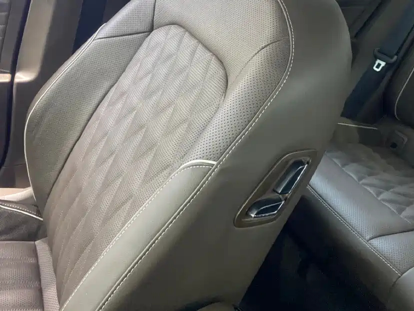 VOLKSWAGEN PASSAT 2020