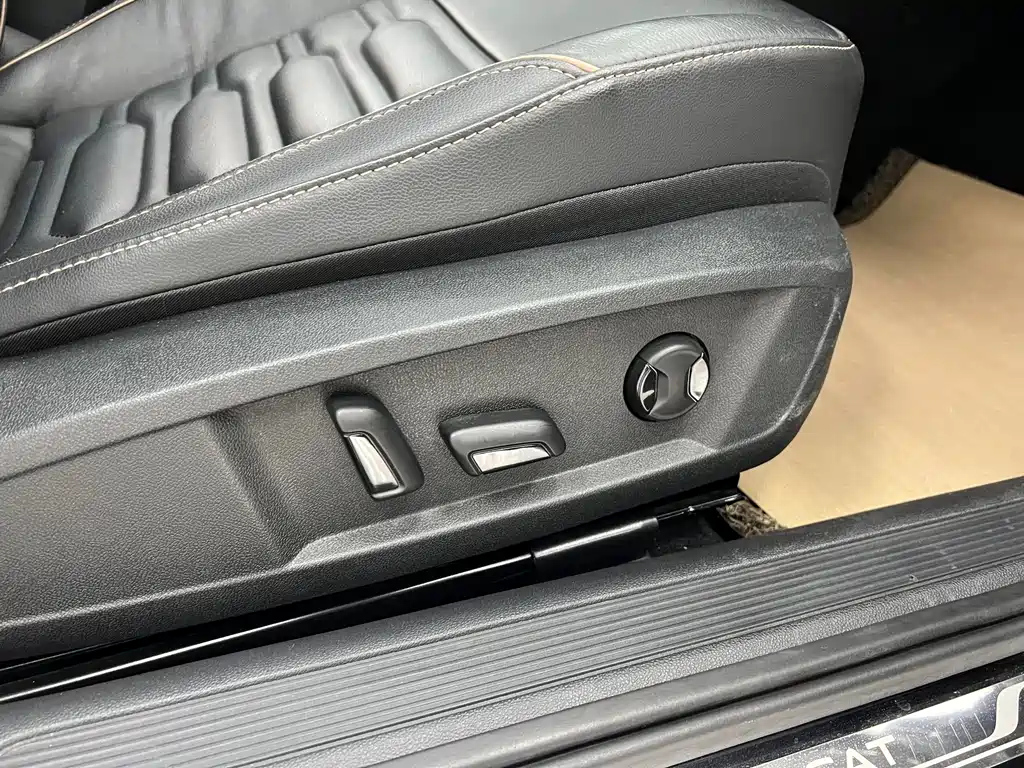VOLKSWAGEN PASSAT 2021