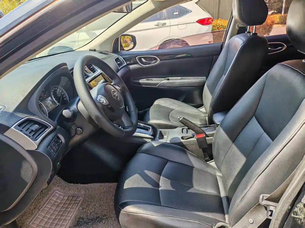 NISSAN SYLPHY 2018