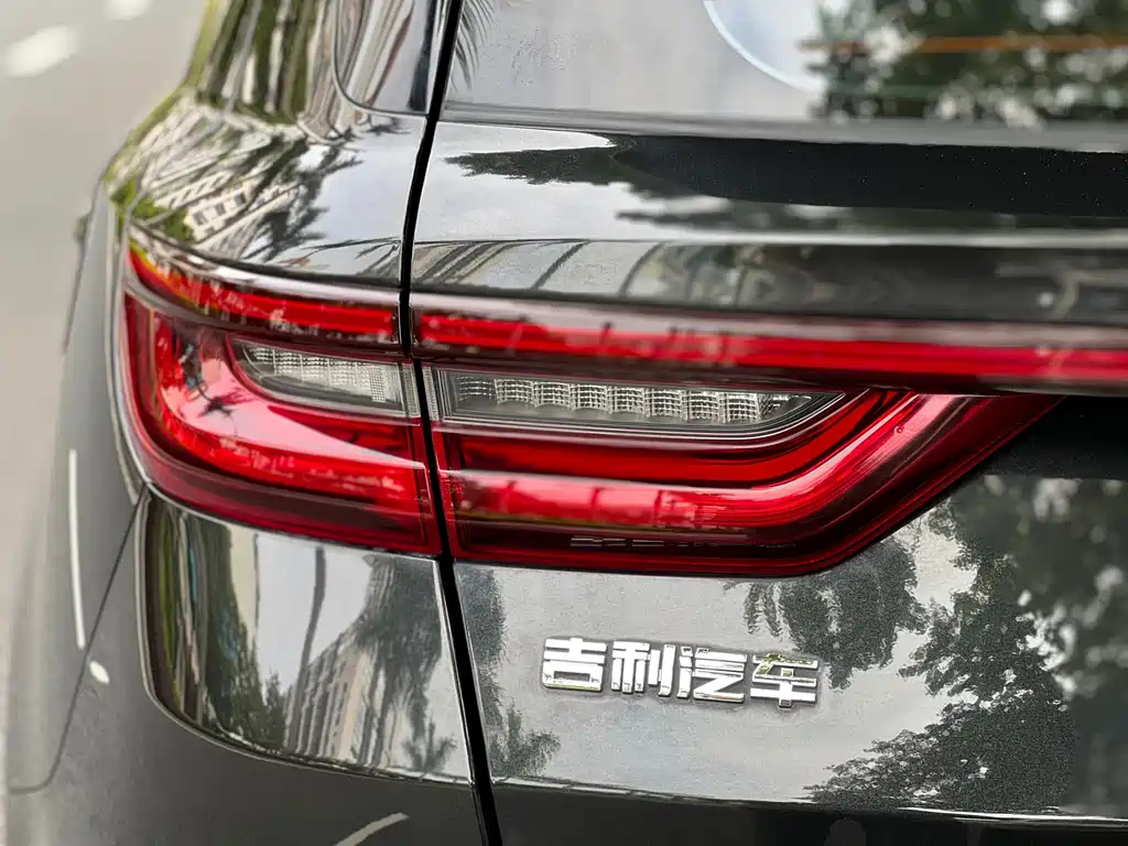 GEELY AUTO VISION X6 2021
