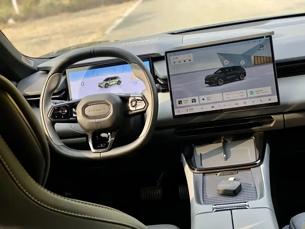 LYNK&CO 08 NEW ENERGY 2024