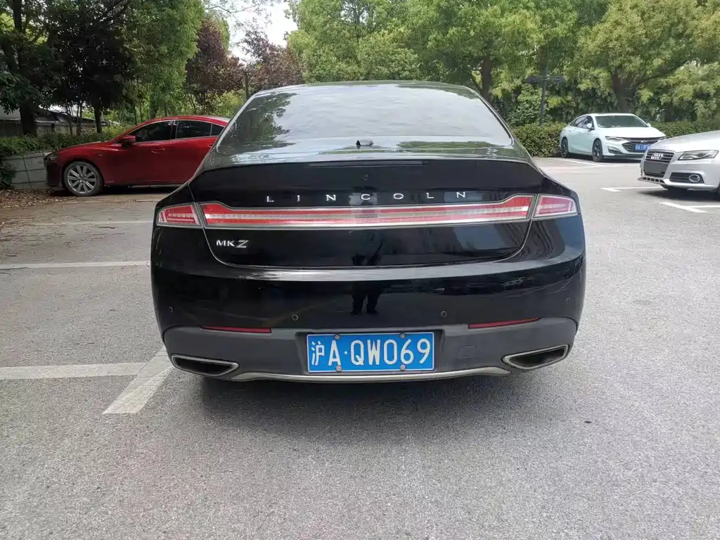 LINCOLN MKZ 2018