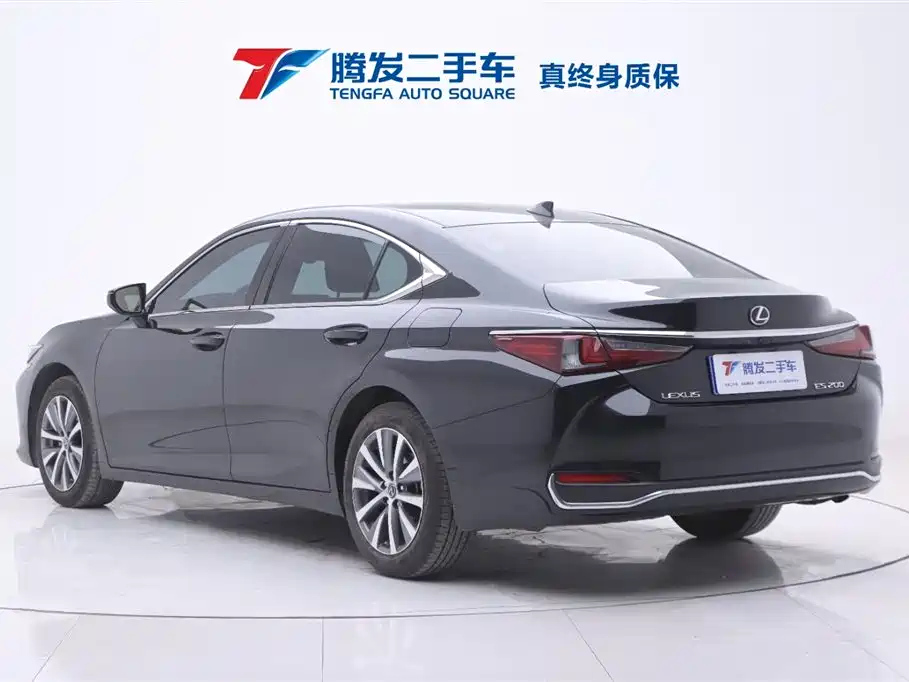 LEXUS ES 2021