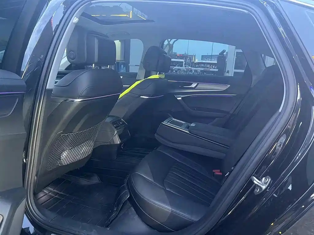 AUDI A6L 2021