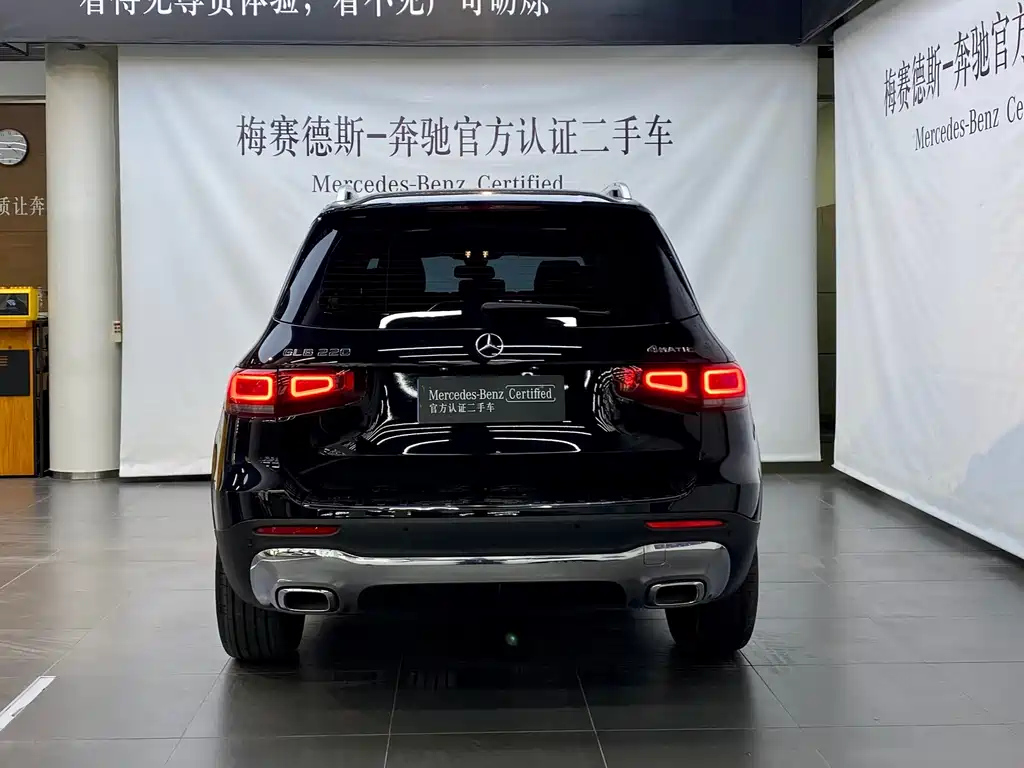 MERCEDES BENZ GLB 2023