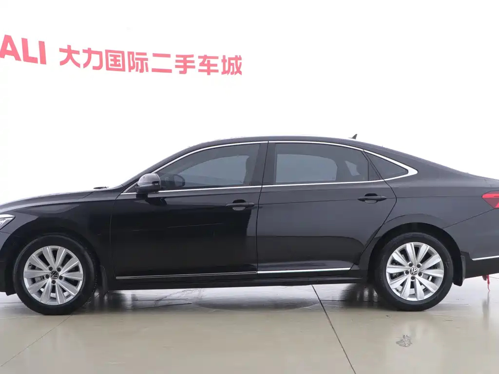 VOLKSWAGEN PASSAT 2021