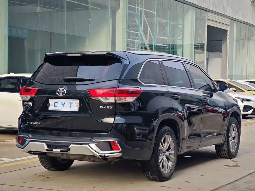 TOYOTA HIGHLANDER 2020