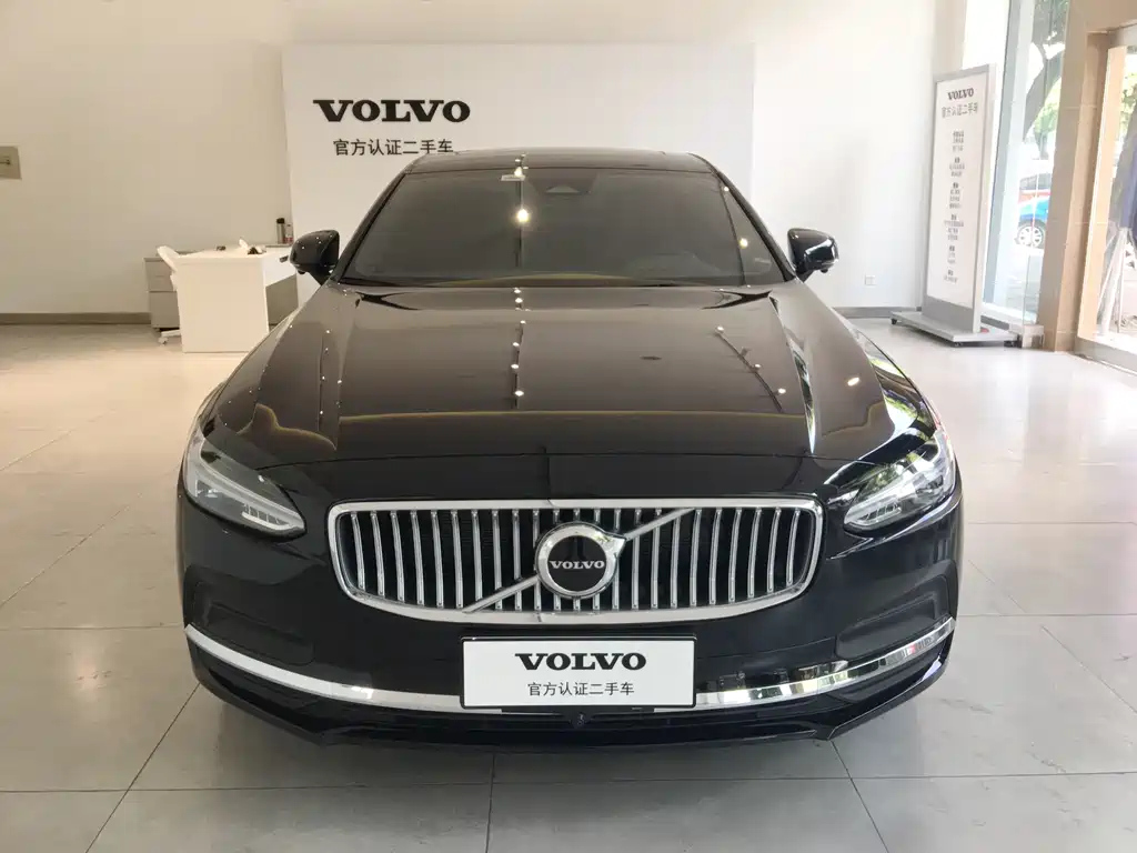 VOLVO S90 2022