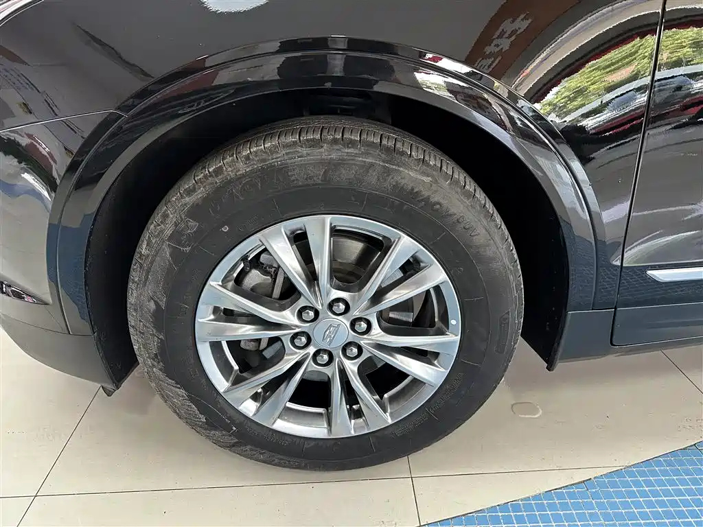 CADILLAC XT5 2020