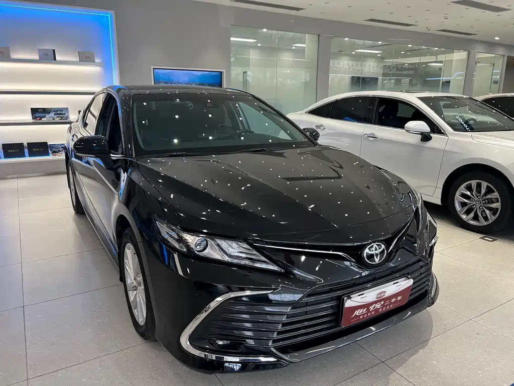 TOYOTA CAMRY 2021