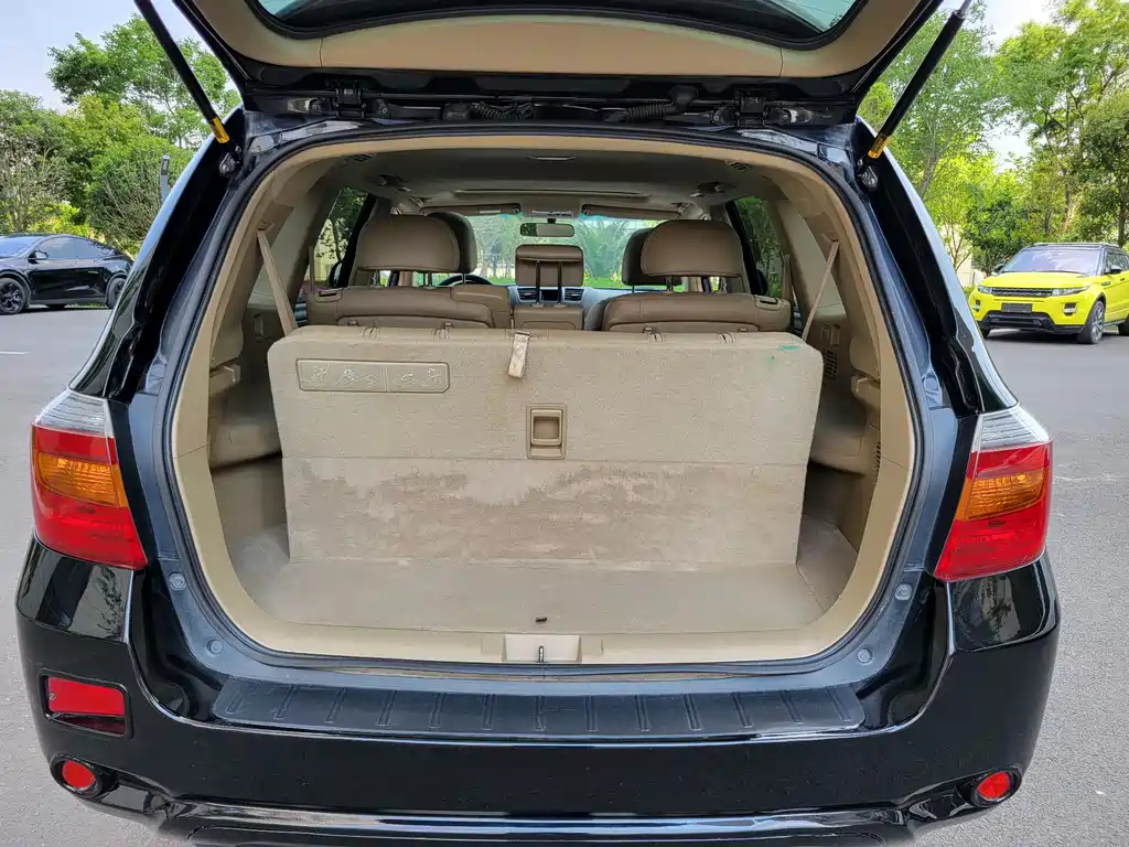 TOYOTA HIGHLANDER 2009