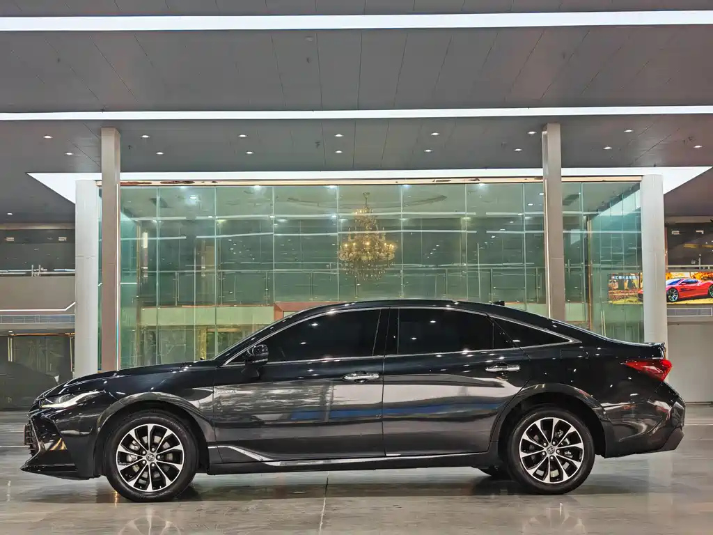 TOYOTA AVALON 2022