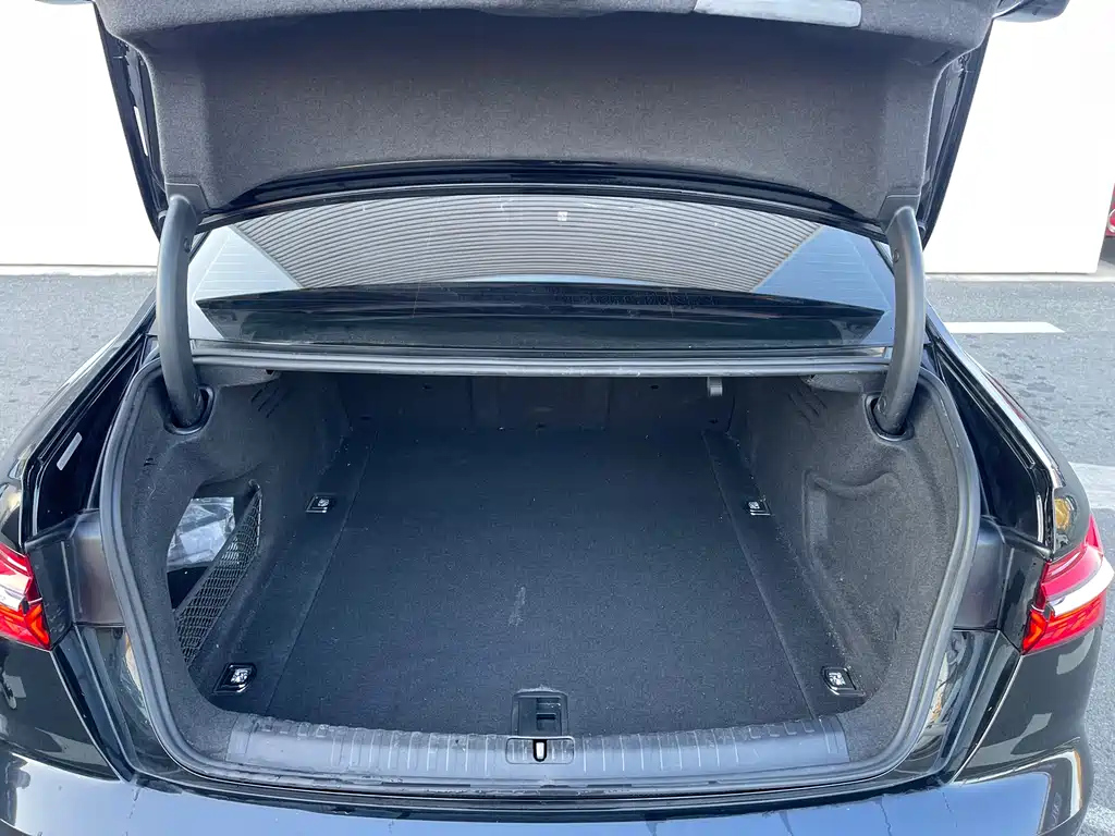 AUDI A6L 2021