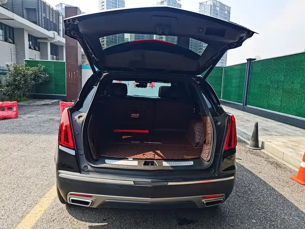 CADILLAC XT5 2021