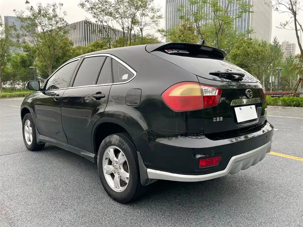 BYD S6 2013