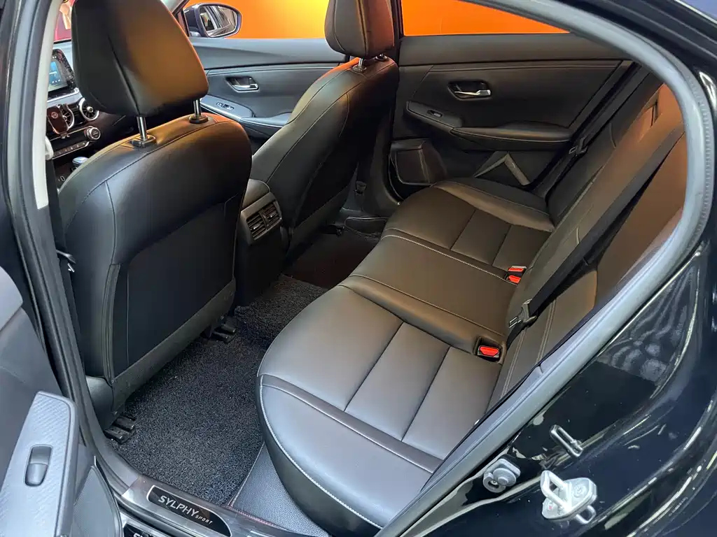 NISSAN SYLPHY 2022