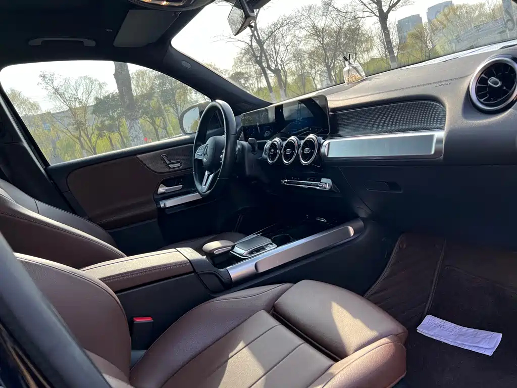 MERCEDES BENZ GLB 2020