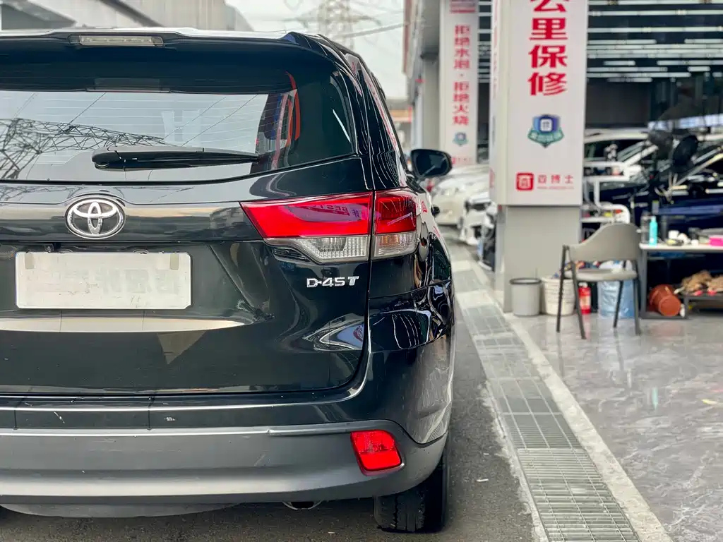 TOYOTA HIGHLANDER 2019