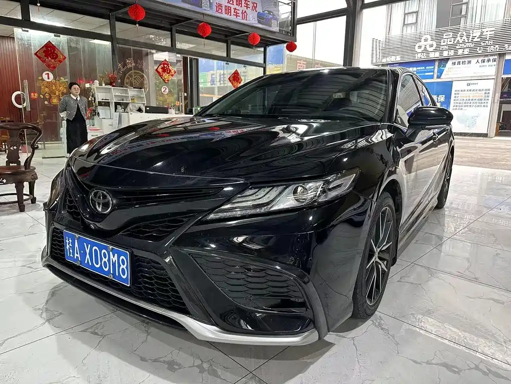TOYOTA CAMRY 2022