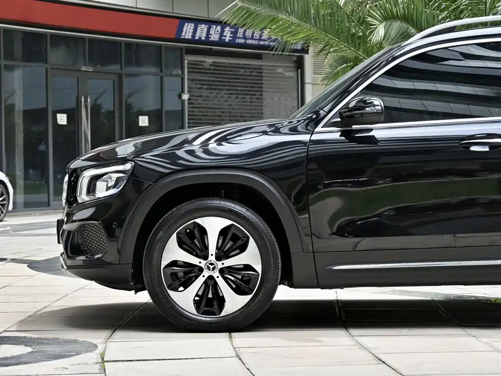 MERCEDES BENZ GLB 2022