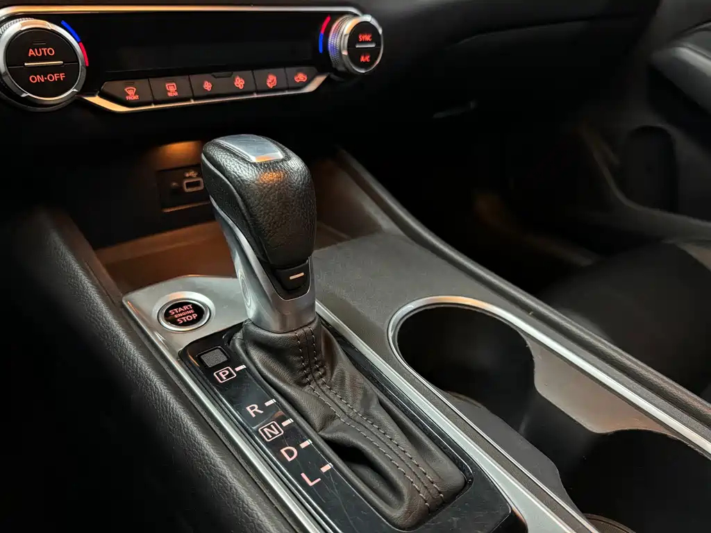 NISSAN TEANA 2020
