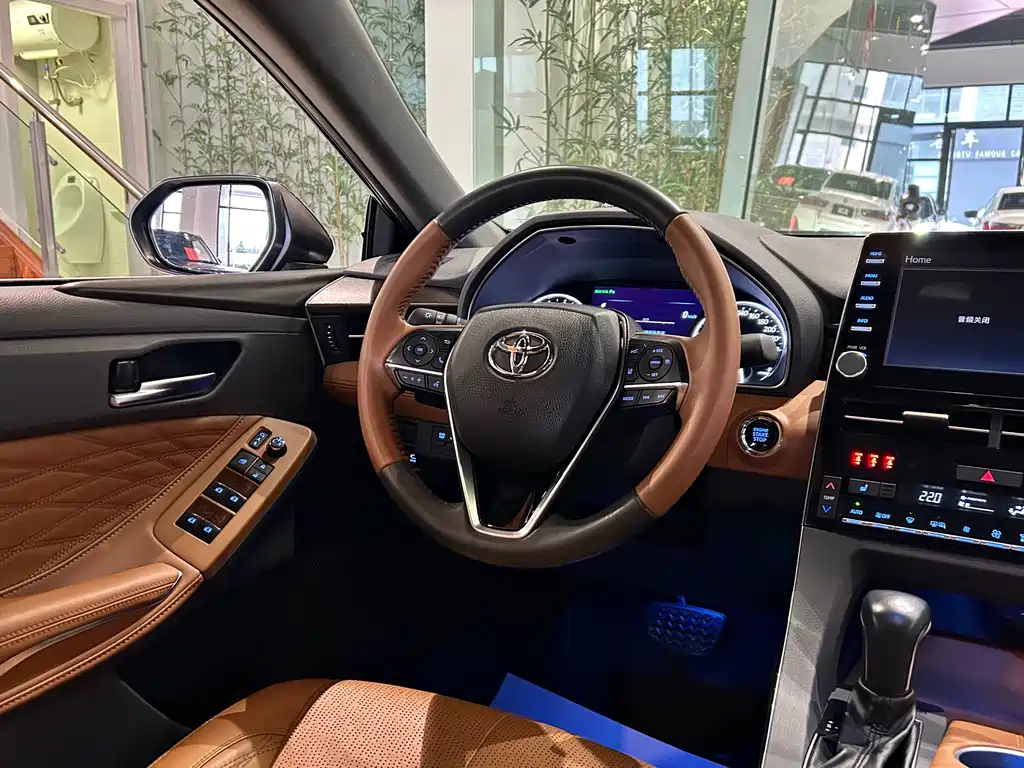 TOYOTA AVALON 2022