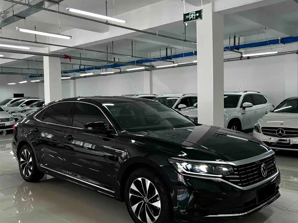 VOLKSWAGEN PASSAT 2021