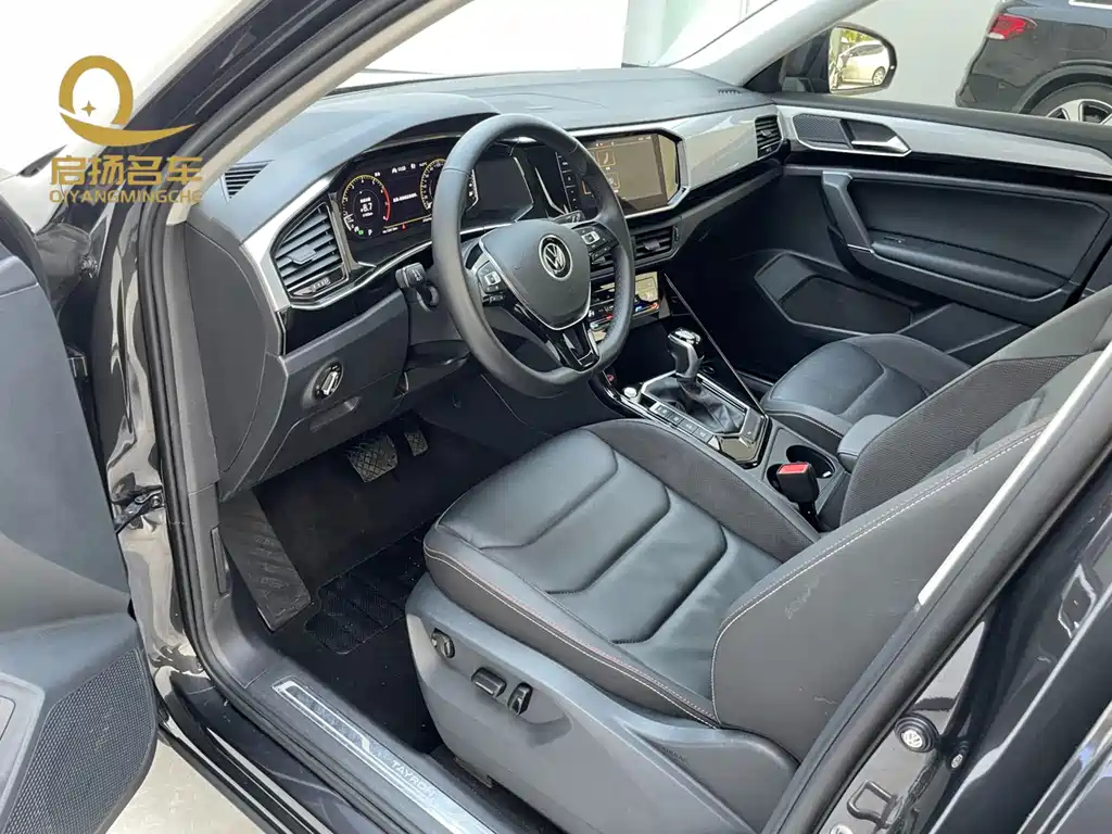 VOLKSWAGEN TAYRON 2022