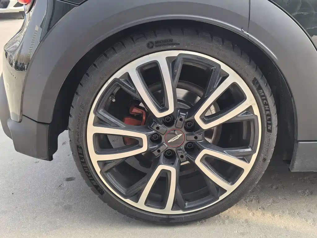 MINI JCW 2021