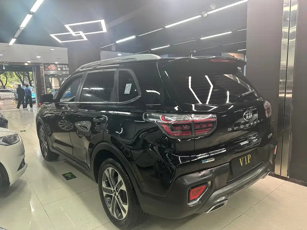 KIA SPORTAGE 2021