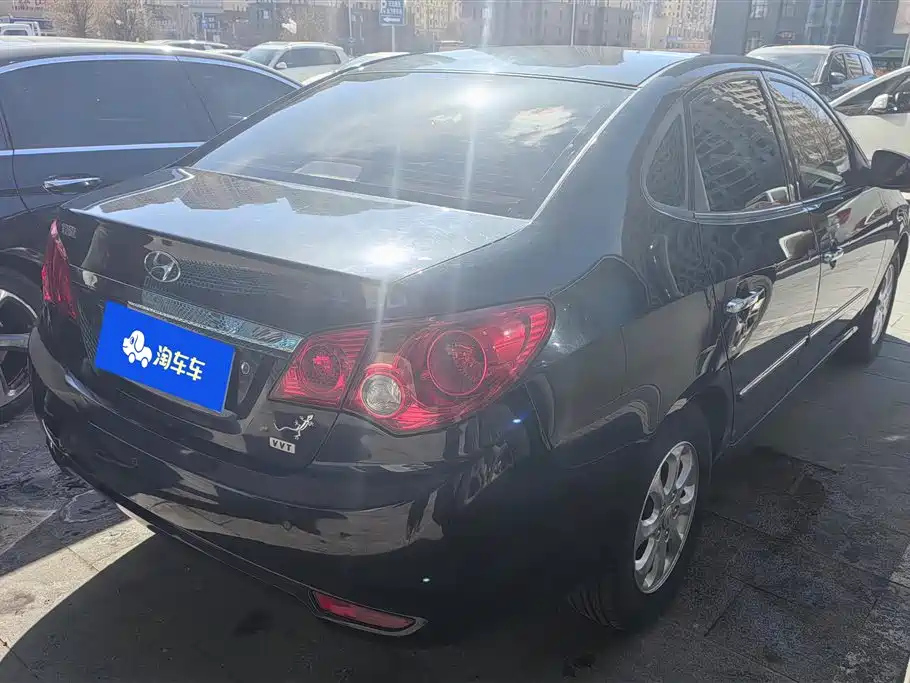 HYUNDAI CELESTA 2011