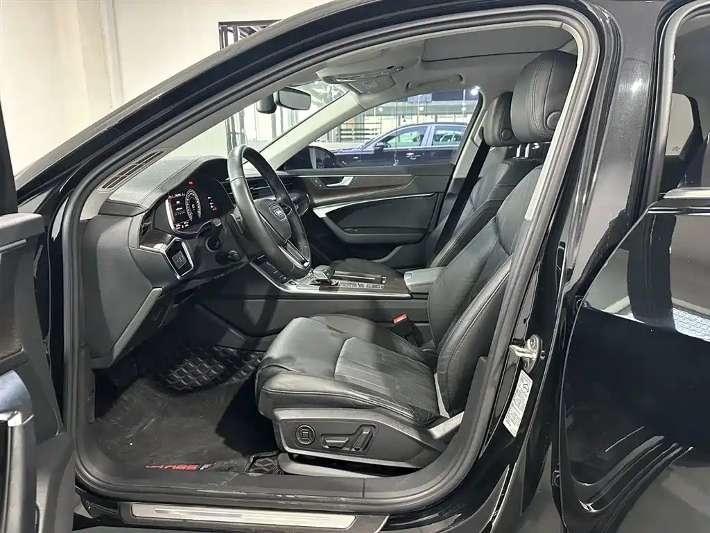 AUDI A6L 2021