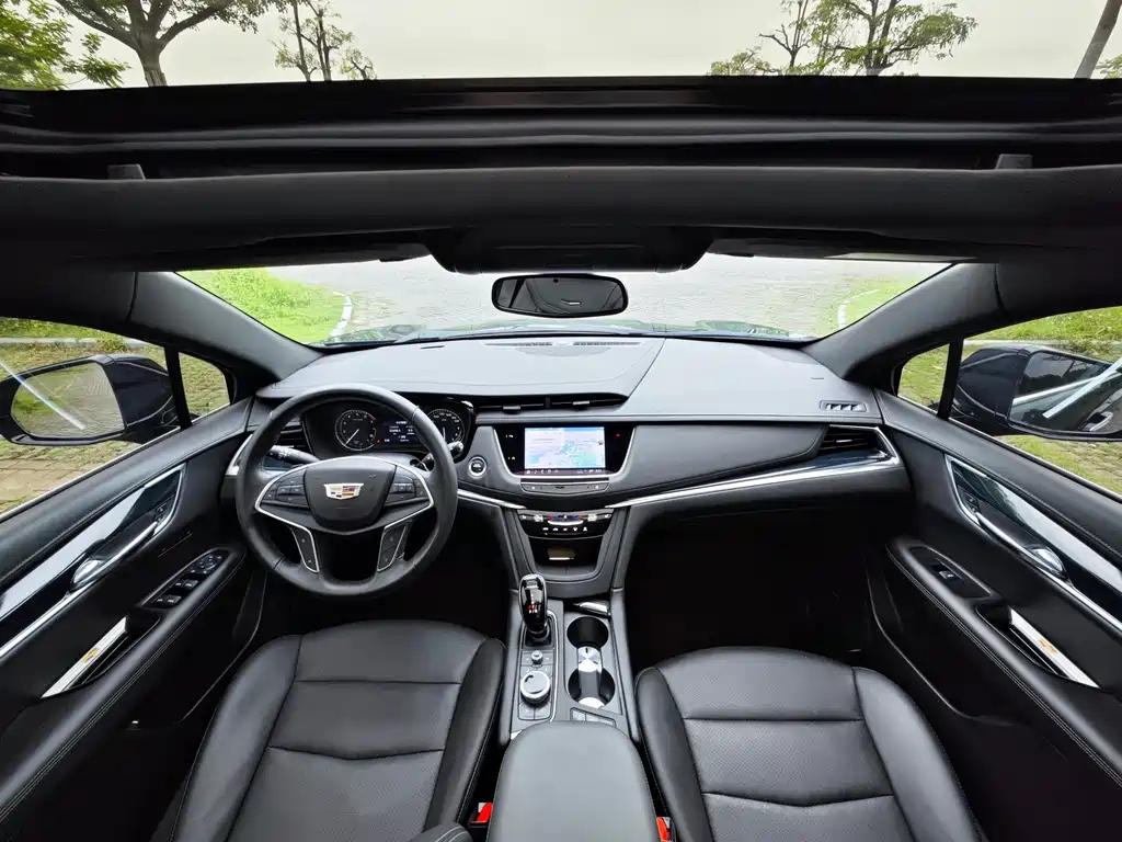 CADILLAC XT5 2023