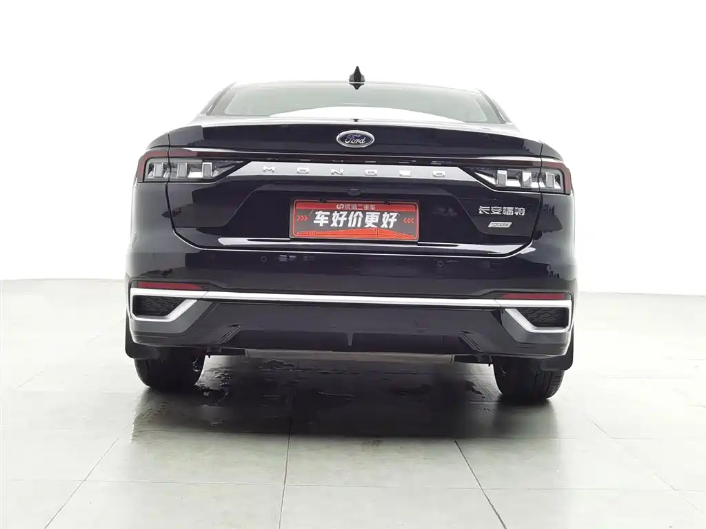 FORD MONDEO 2025